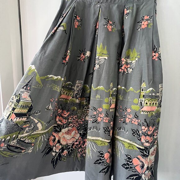 Vintage cotton skirt - Rare find - gray with florals & a vienna town scene - Picture 4 of 9